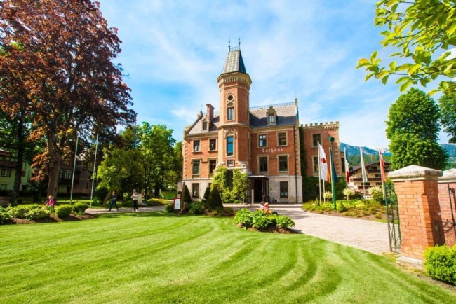 Historisches Jagdschloss - Rathaus Schladming &copy; Schladming-Dachstein_Gerhard Pilz
