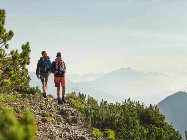Paar wandern am Hauser Kaibling © Schladming-Dachstein_Peter Burgstaller