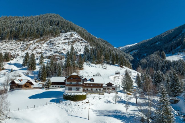 Idyllische Lage des Biobauernhof Spießschweiger © Hans-Peter Steiner